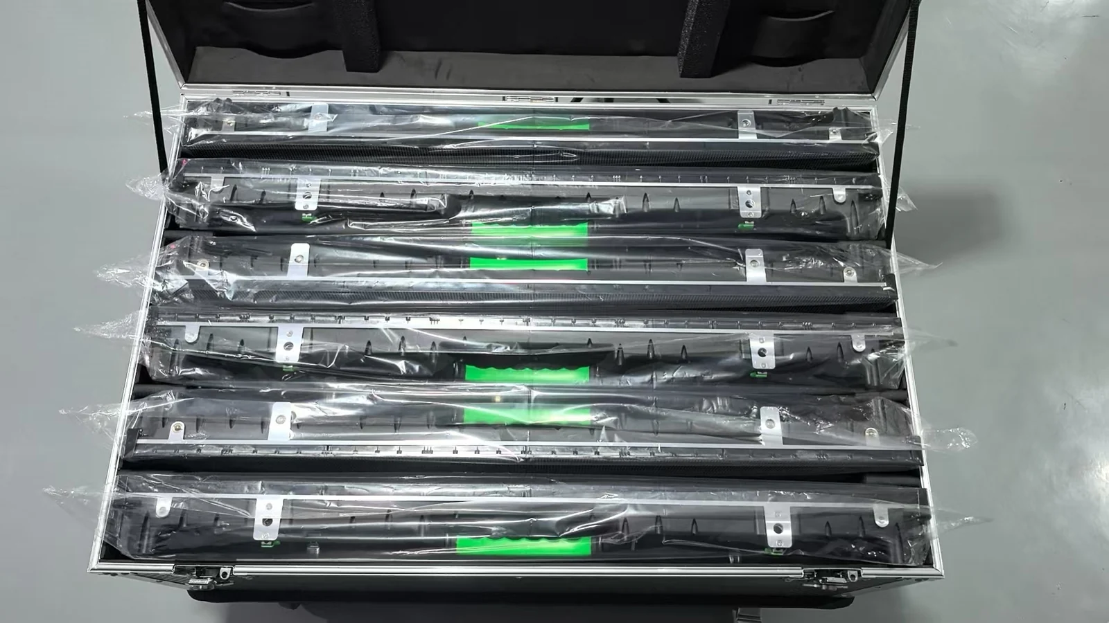 TOPSTAR rental LED source material used for staging application discovery